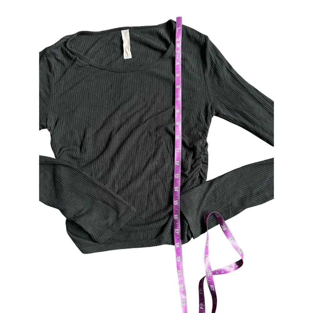 Alo Yoga Gathered Rib-Knit Crop Top Black Side Ruched Long Sleeve Top  Women's